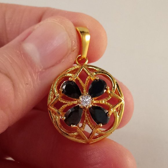 18K Yellow Gold Filled Flower Black Onyx Diamond Zircon Carved Necklace Pendant - Picture 7 of 9